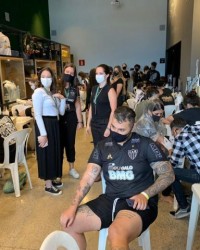 开云体育APP-瞧这福利！巴甲球队夺冠 球迷可以免费文身！